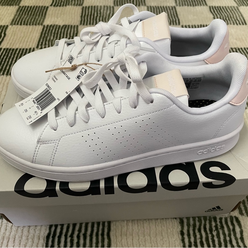 Adidas Advantage Sneaker